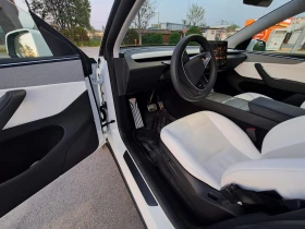 Tesla Model Y Juniper LFP, снимка 13
