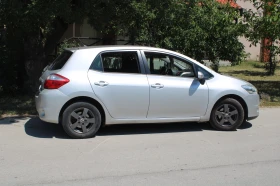 Toyota Auris 132 коня + ГАЗ. НОВА, снимка 2