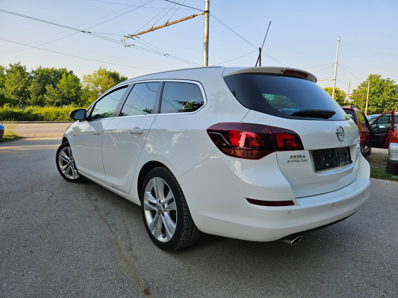 Opel Astra 1.4, FACE, Ориг. газ.!!!, снимка 8 - Автомобили и джипове - 46434786