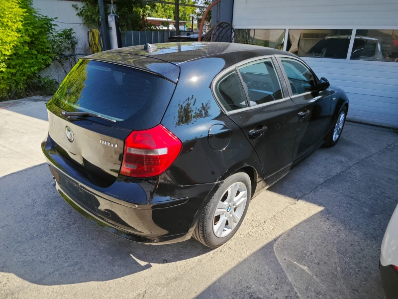 BMW 118 d aut ЗА ТЪРГОВЦИ, снимка 4 - Автомобили и джипове - 47209514