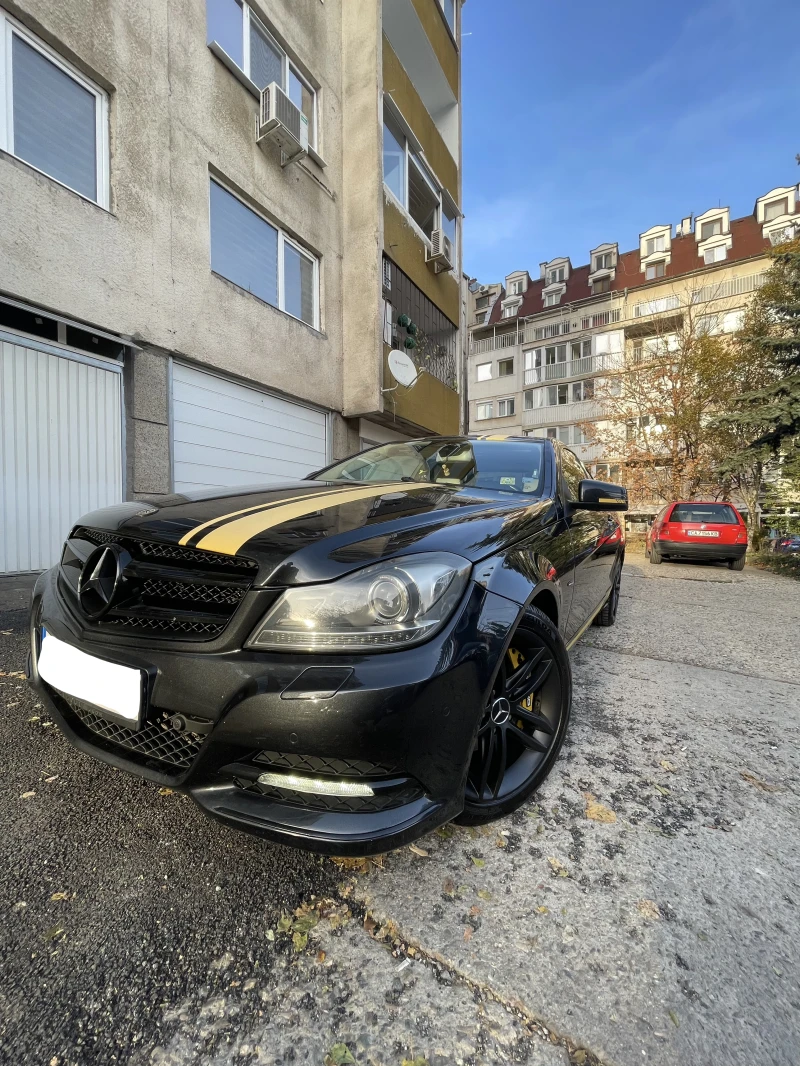 Mercedes-Benz C 180, снимка 2 - Автомобили и джипове - 48069878