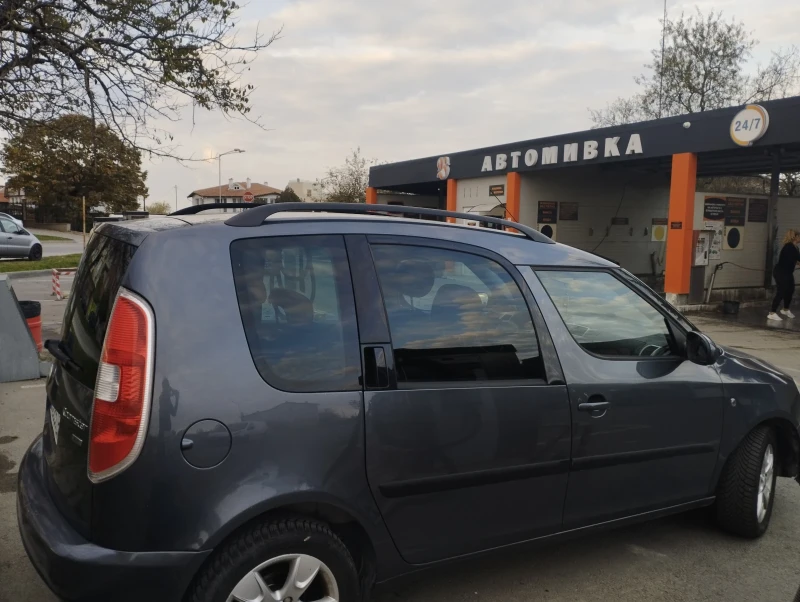 Skoda Roomster, снимка 3 - Автомобили и джипове - 48277407