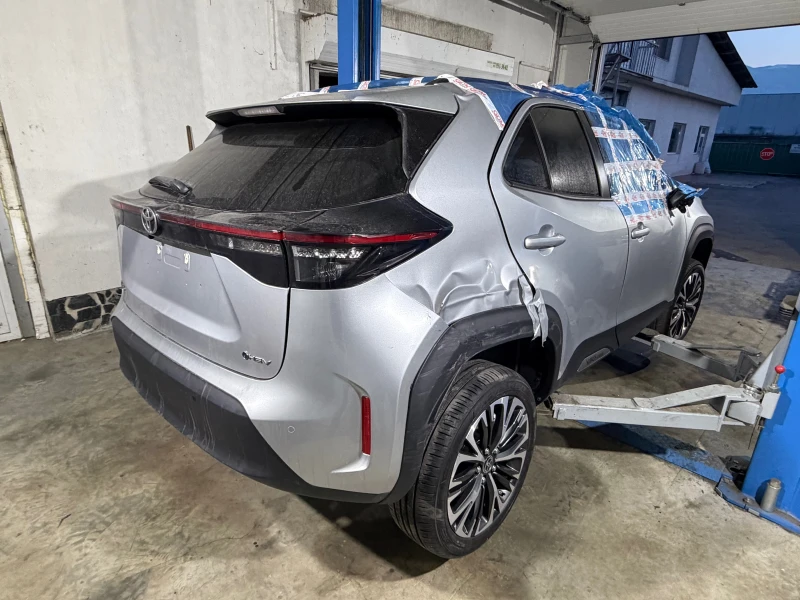 Toyota Yaris Cross 1.5-HEV-25г-2хл.км, снимка 2 - Автомобили и джипове - 52961026