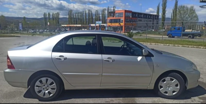 Toyota Corolla, снимка 6 - Автомобили и джипове - 49534537