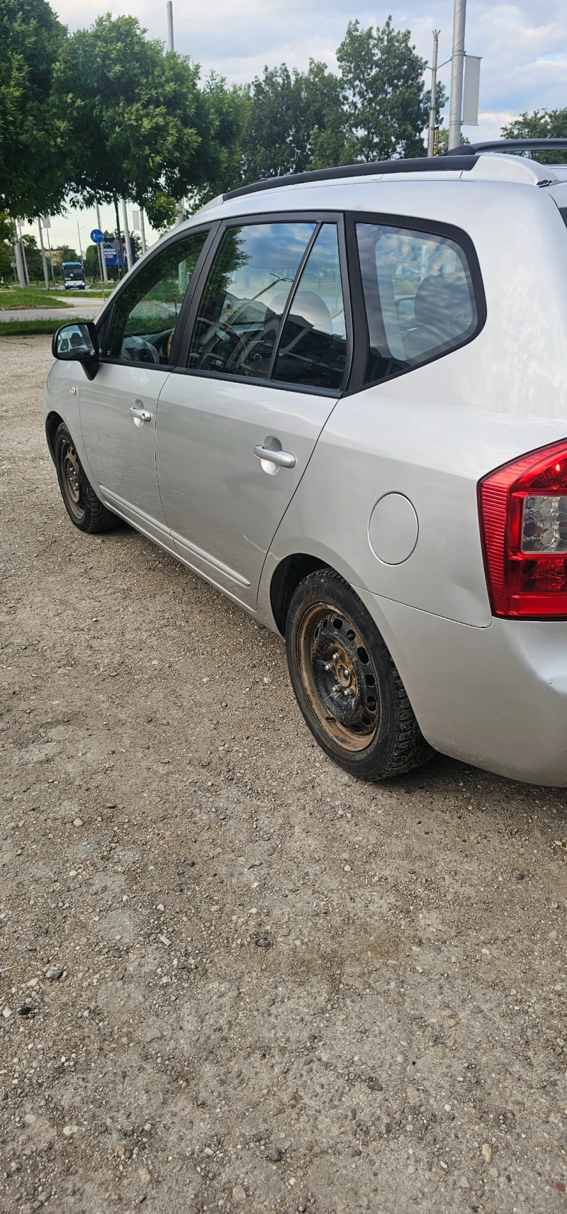 Kia Carens, снимка 7 - Автомобили и джипове - 50462999