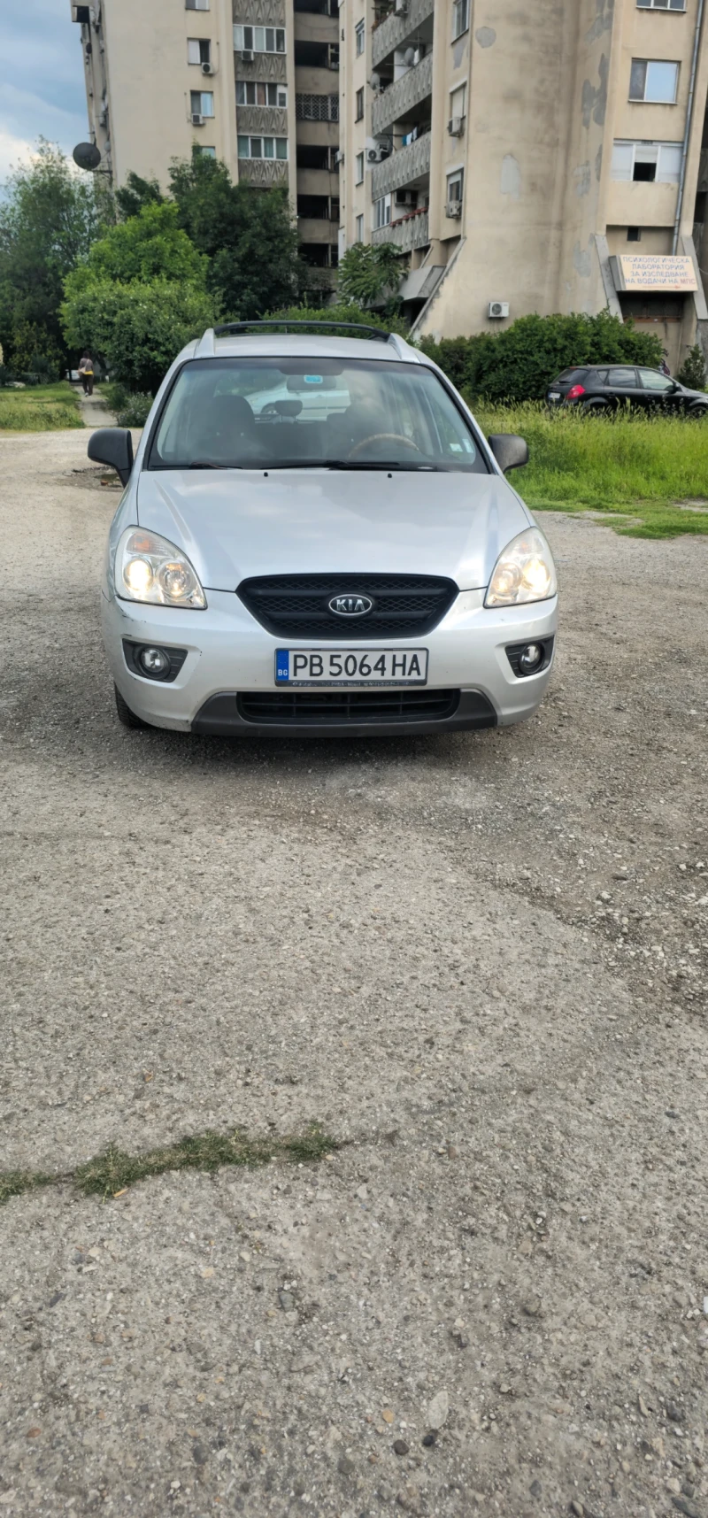 Kia Carens, снимка 3 - Автомобили и джипове - 50462999