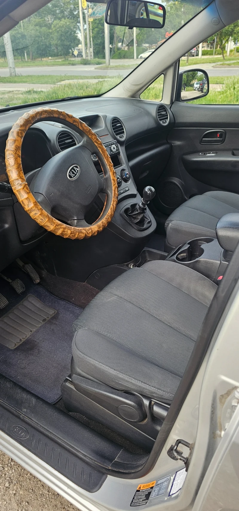 Kia Carens, снимка 15 - Автомобили и джипове - 50462999