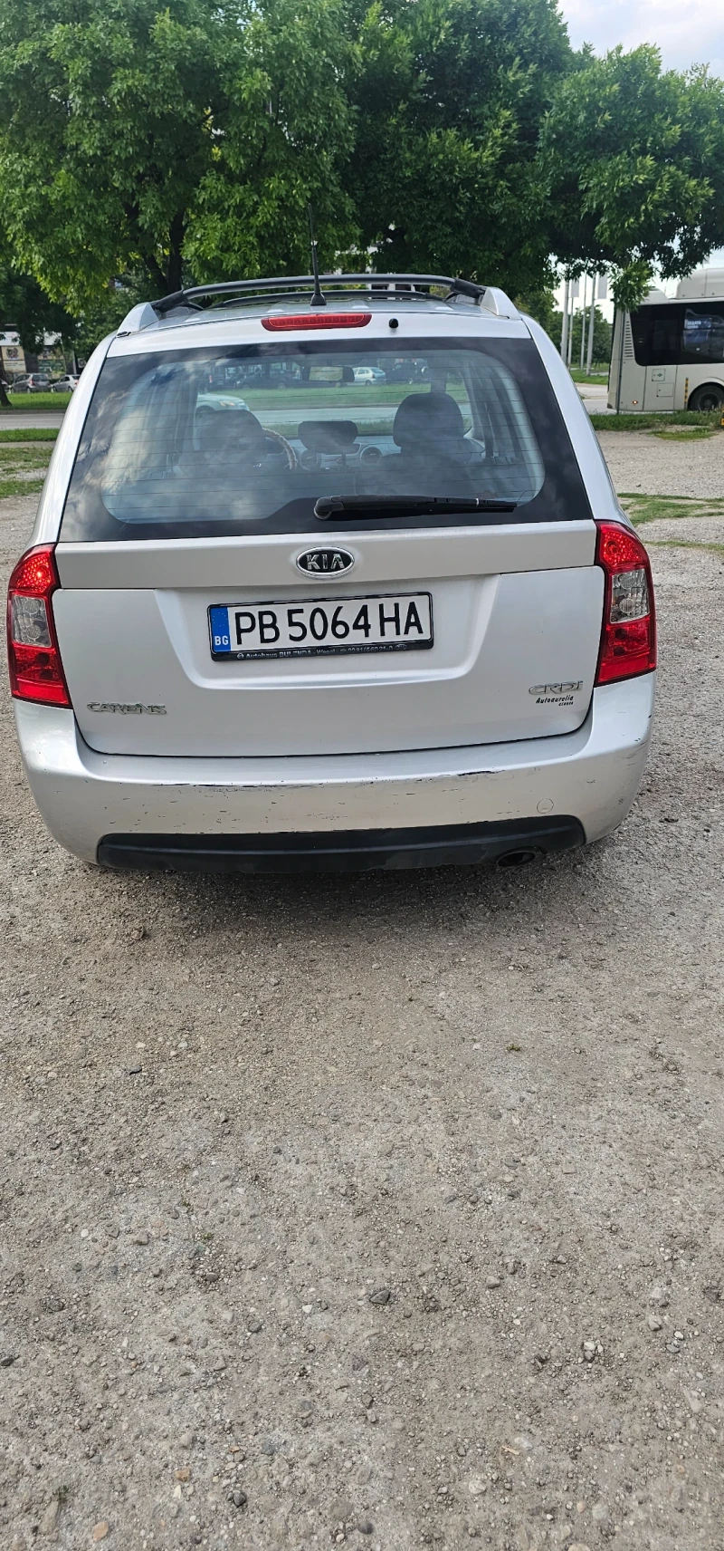 Kia Carens, снимка 12 - Автомобили и джипове - 50462999