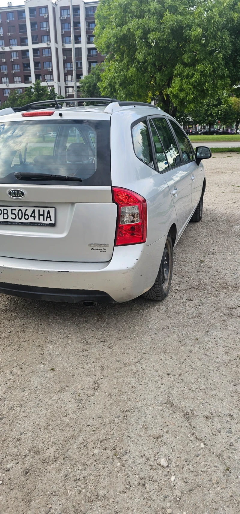 Kia Carens, снимка 5 - Автомобили и джипове - 50462999