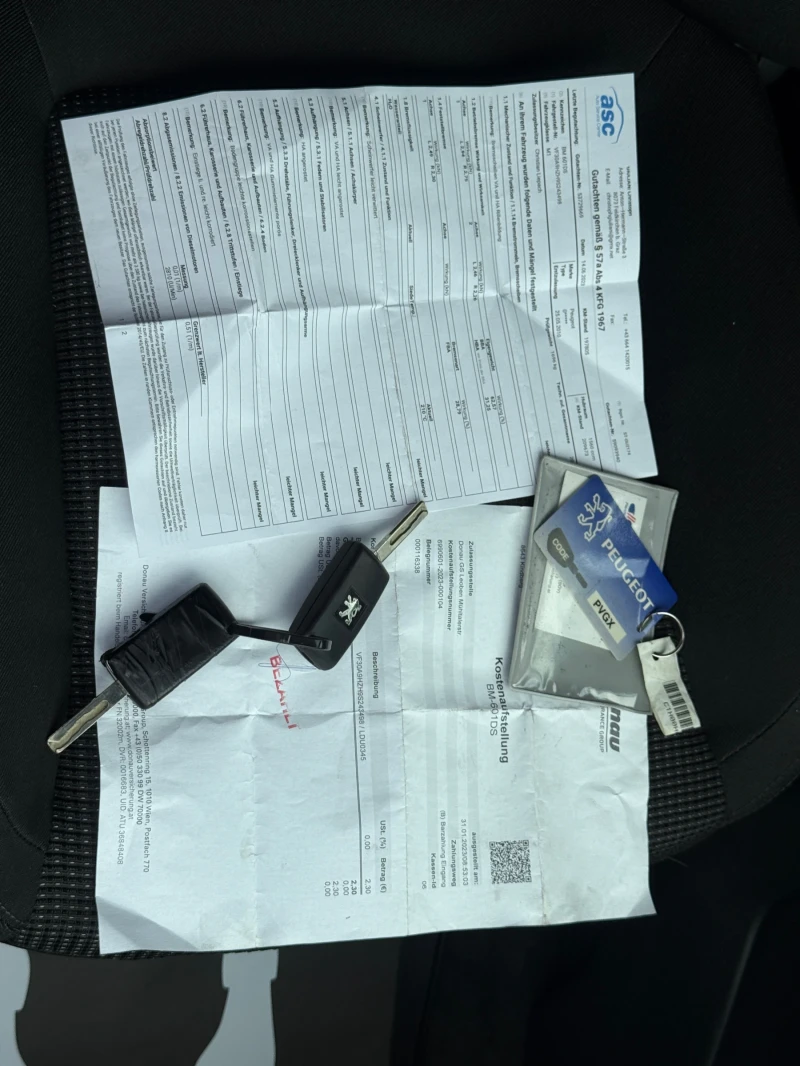 Peugeot 5008 1.6 HDI * * РЕАЛЕН ПРОБЕГ* * СЕРВИЗНА ИСТОРИЯ * * , снимка 15 - Автомобили и джипове - 51082202