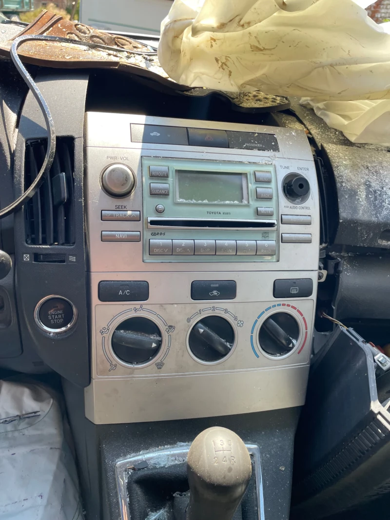 Toyota Corolla verso 2 броя разпродажба, снимка 3 - Автомобили и джипове - 51173963