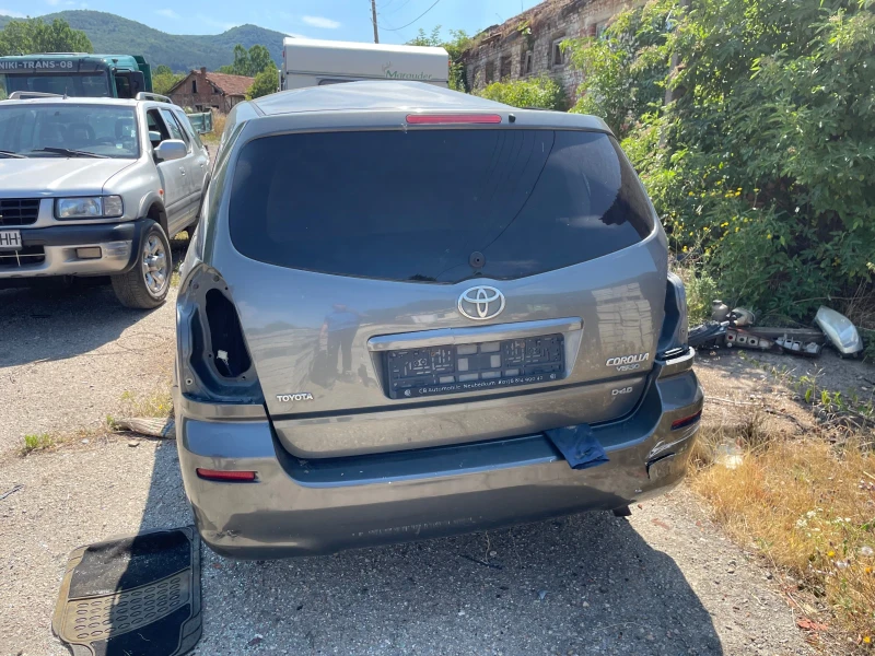 Toyota Corolla verso 2 броя разпродажба, снимка 4 - Автомобили и джипове - 51173963