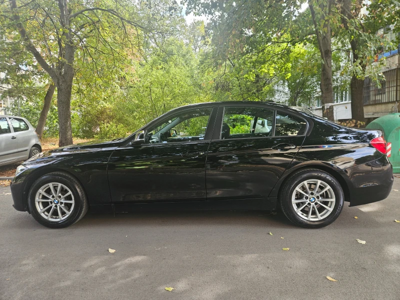 BMW 318 Automatic, снимка 9 - Автомобили и джипове - 51589934