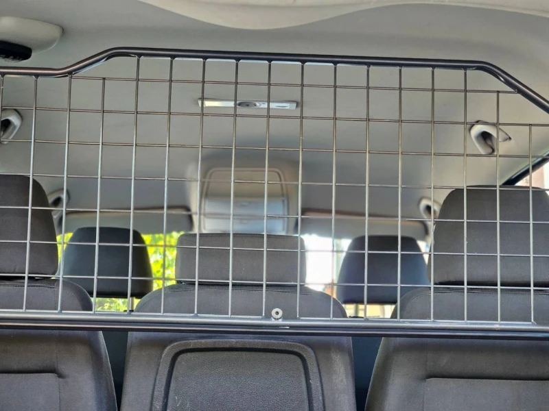 VW Touran, снимка 13 - Автомобили и джипове - 52286304