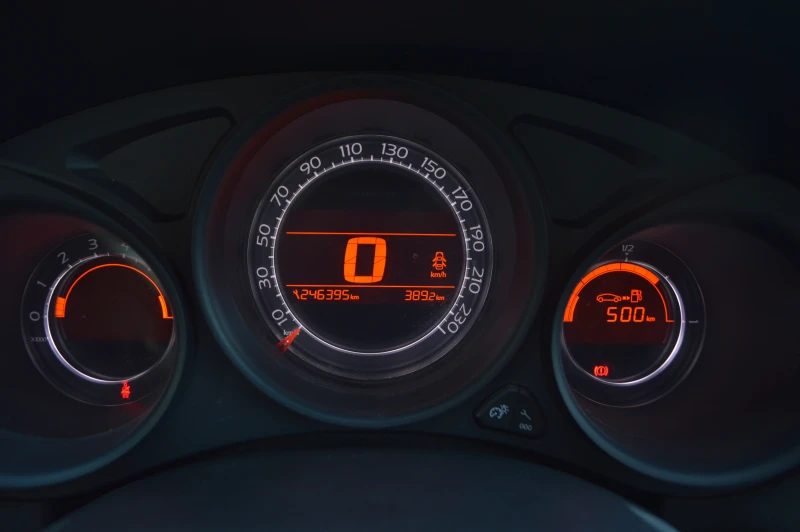 Citroen C4 1.6, снимка 9 - Автомобили и джипове - 52080244