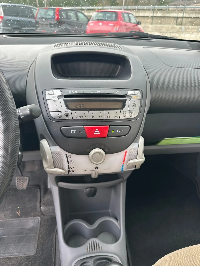 Peugeot 107 1.0 / бензин, снимка 13 - Автомобили и джипове - 52669974