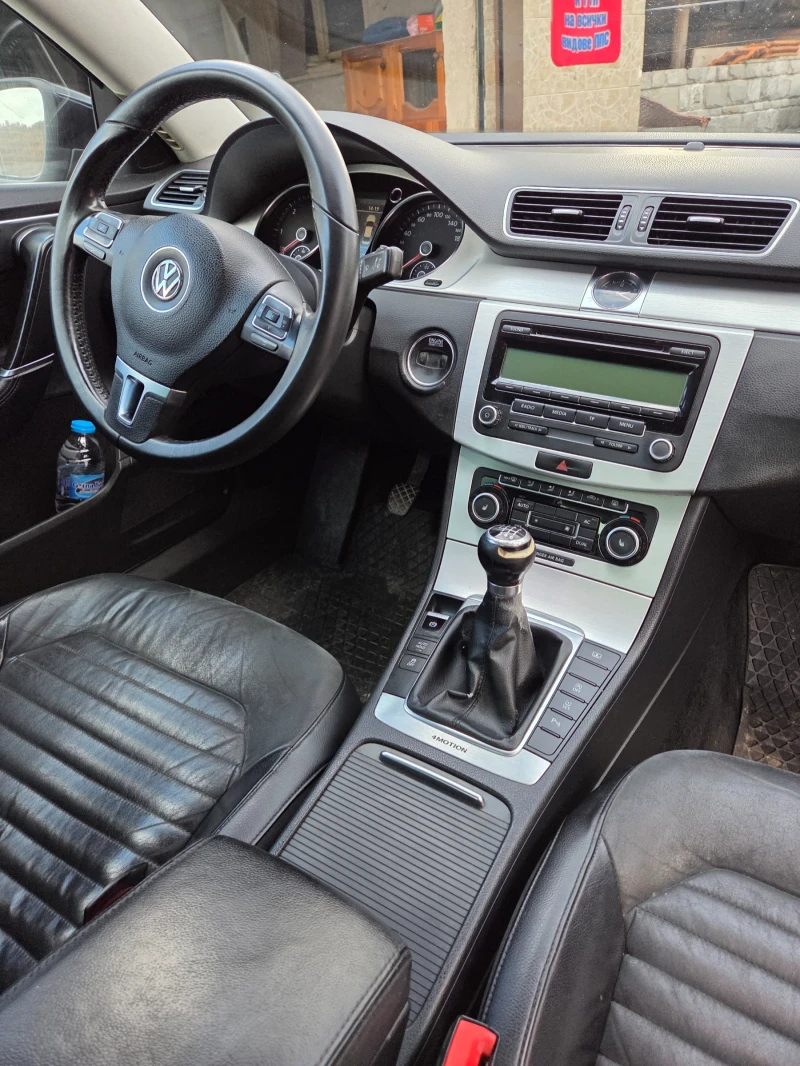 VW Passat, снимка 6 - Автомобили и джипове - 52882652