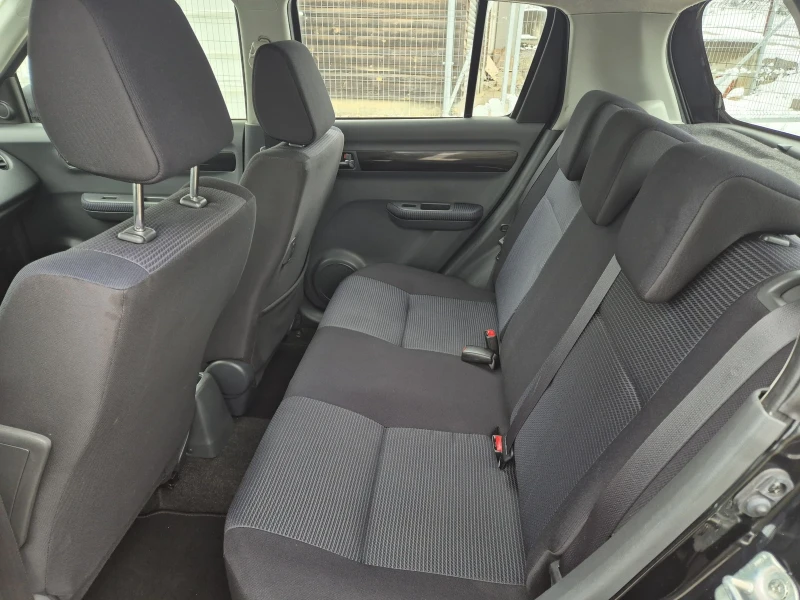 Suzuki Swift 1.3 4х4 FACELIFT , снимка 12 - Автомобили и джипове - 52922540