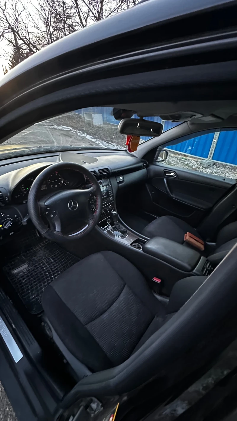 Mercedes-Benz C 220 CDI, снимка 8 - Автомобили и джипове - 53078284