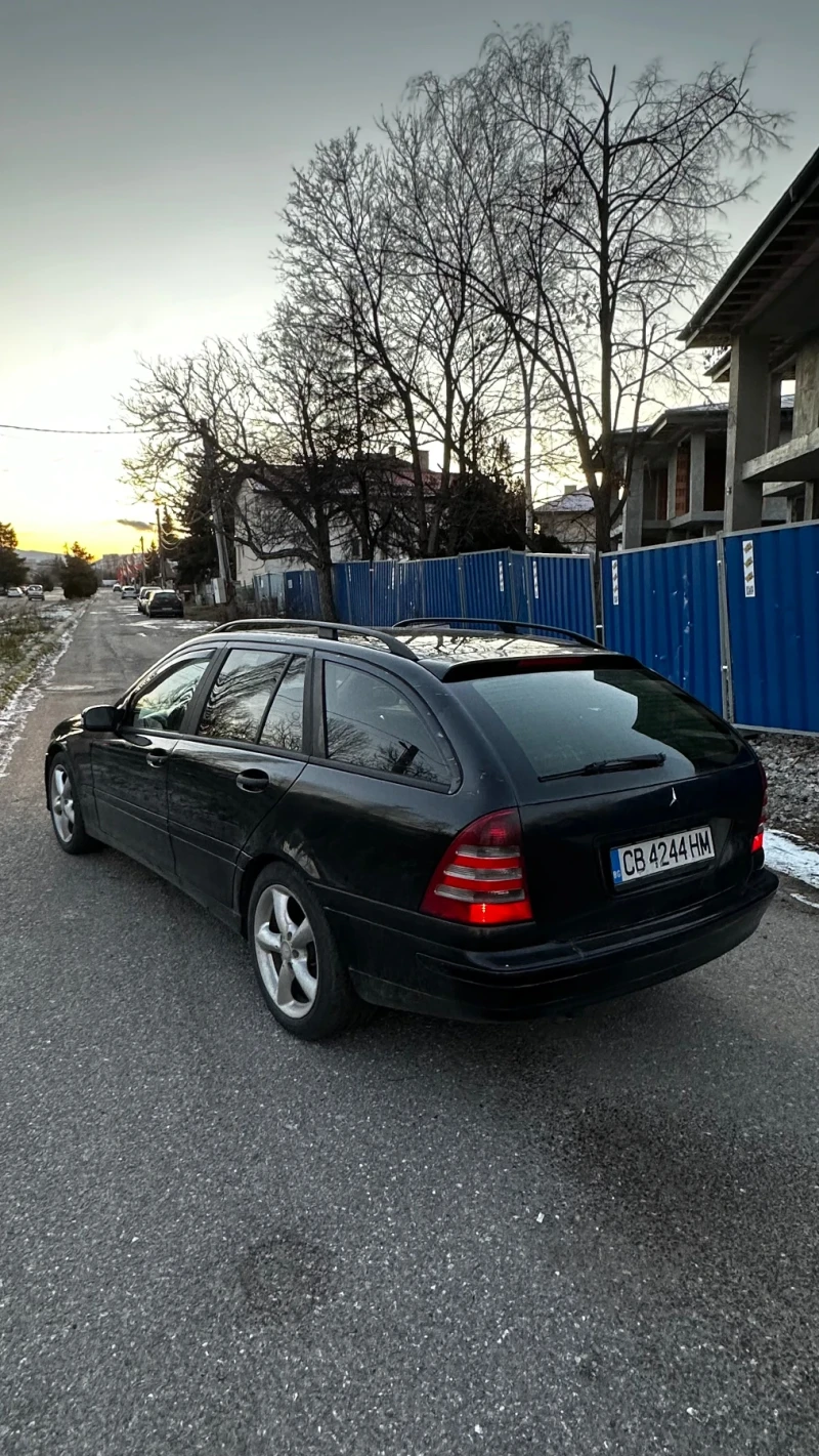 Mercedes-Benz C 220 CDI, снимка 4 - Автомобили и джипове - 53078284
