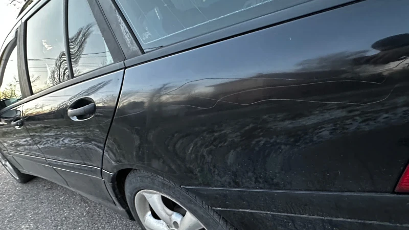 Mercedes-Benz C 220 CDI, снимка 10 - Автомобили и джипове - 53078284