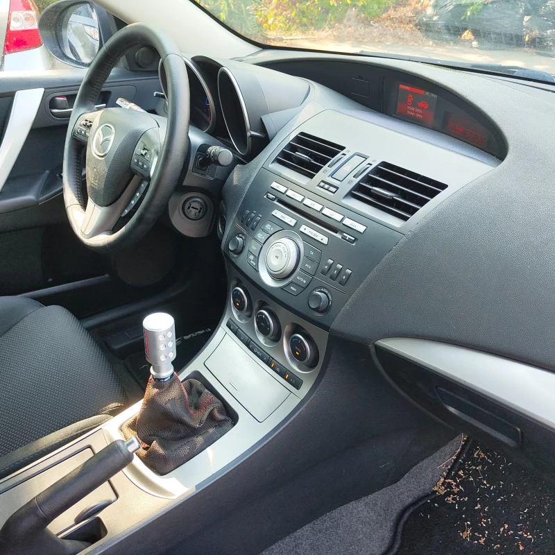 Mazda 3, снимка 7 - Автомобили и джипове - 53459025