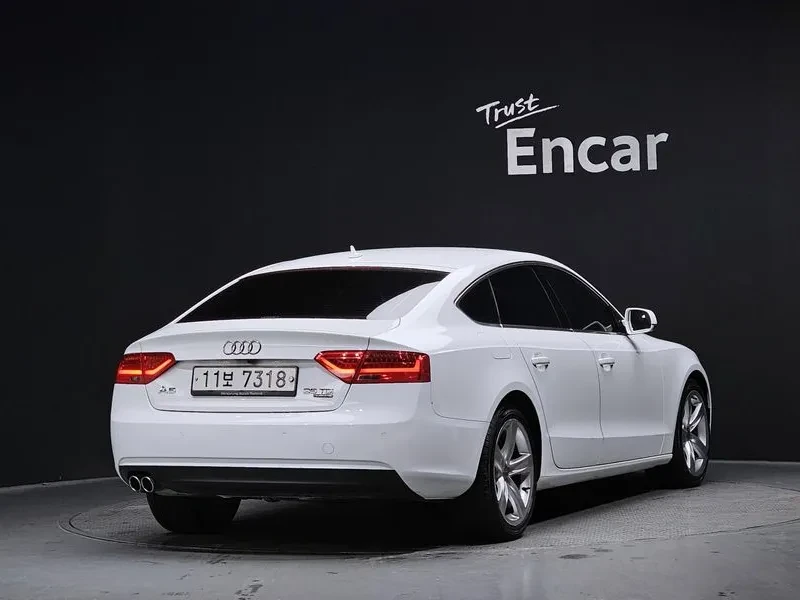 Audi A5 2.0 TDI Quattro, снимка 2 - Автомобили и джипове - 55032428