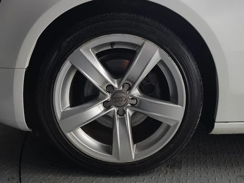 Audi A5 2.0 TDI Quattro, снимка 5 - Автомобили и джипове - 55032428