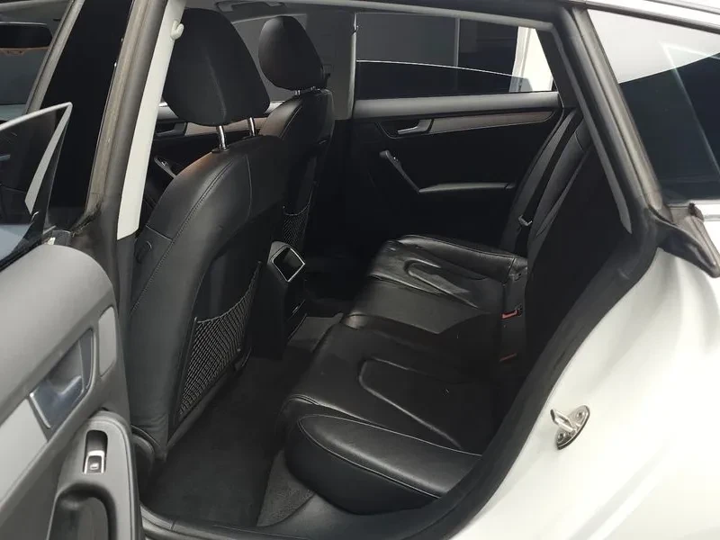 Audi A5 2.0 TDI Quattro, снимка 12 - Автомобили и джипове - 55032428