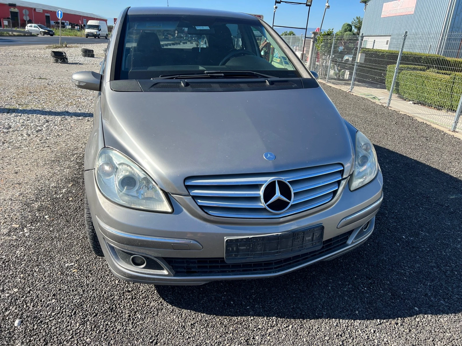 Mercedes-Benz B 200 2.0 cdi - изображение 2