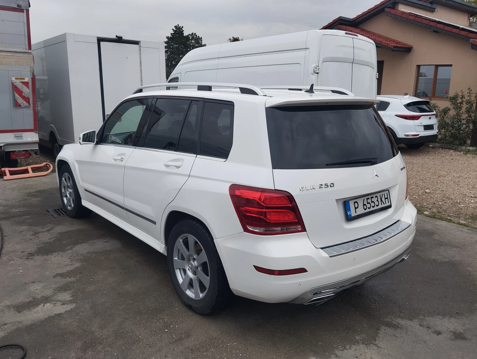 Mercedes-Benz GLK 250CDI Navi Подгрев 4х4 - изображение 4