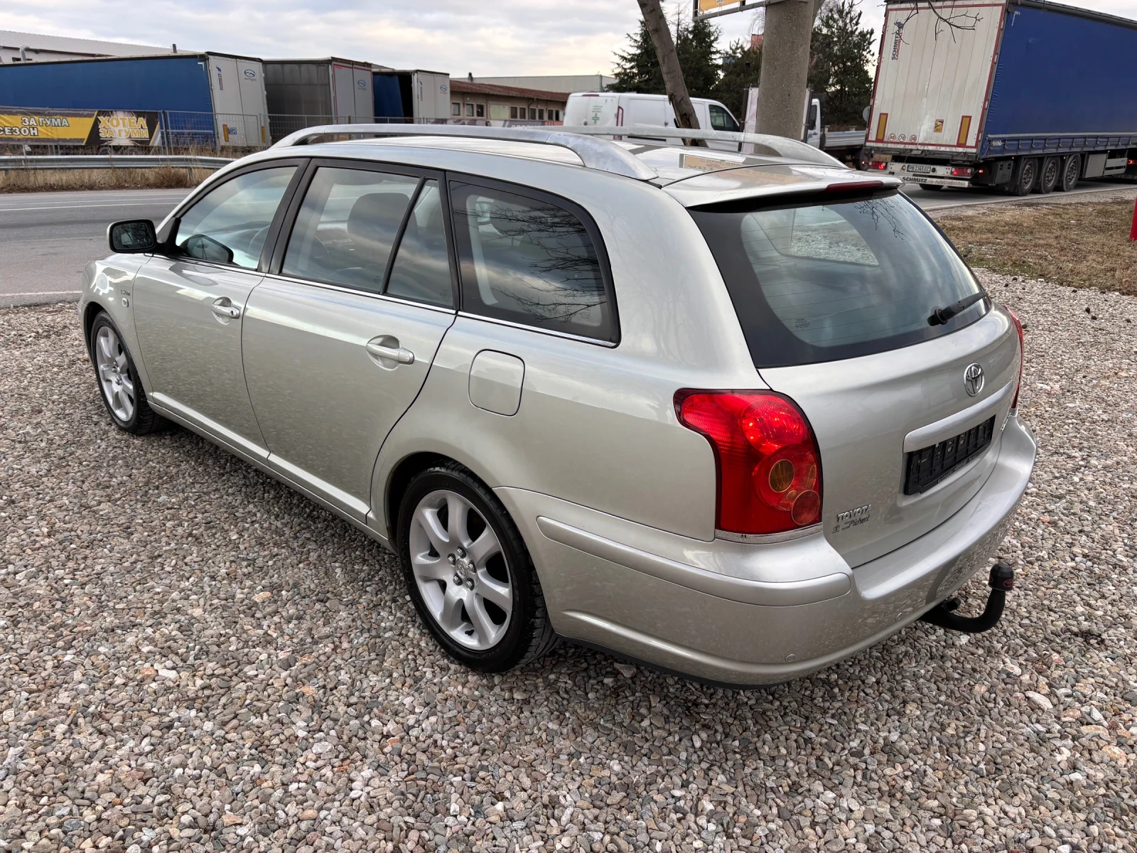 Toyota Avensis 2.4 i Automat - изображение 4