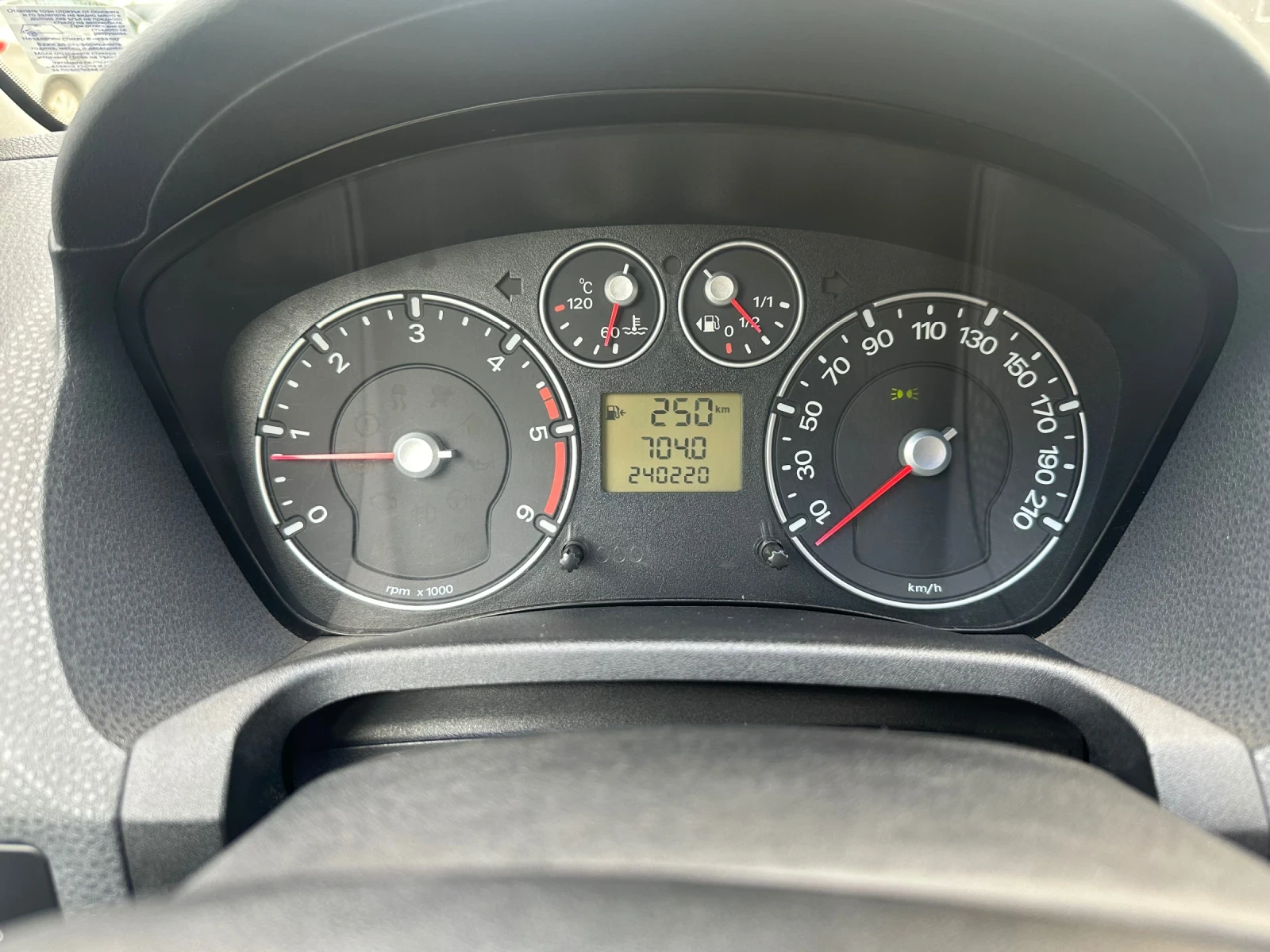 Ford Fiesta  - изображение 9