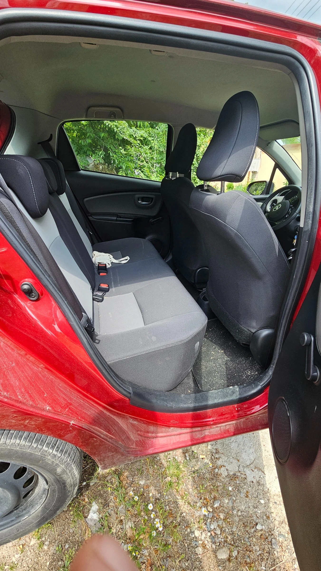 Toyota Yaris  - изображение 4