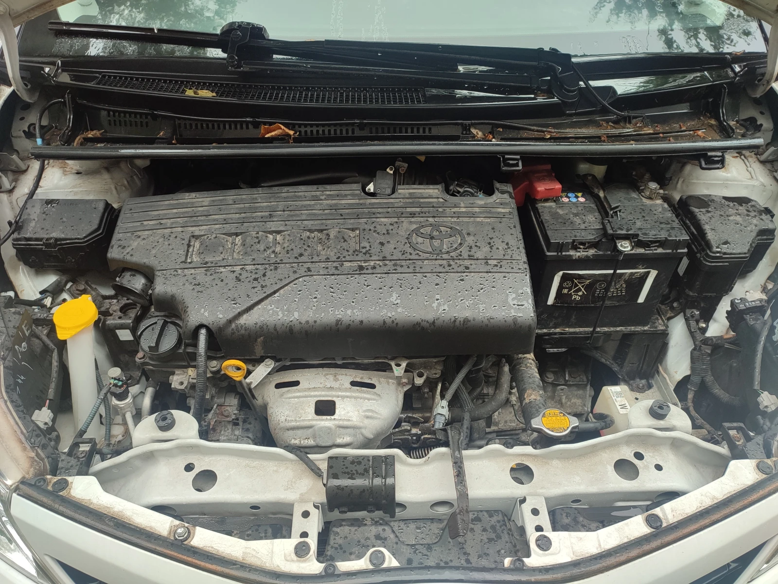 Toyota Yaris  - изображение 6