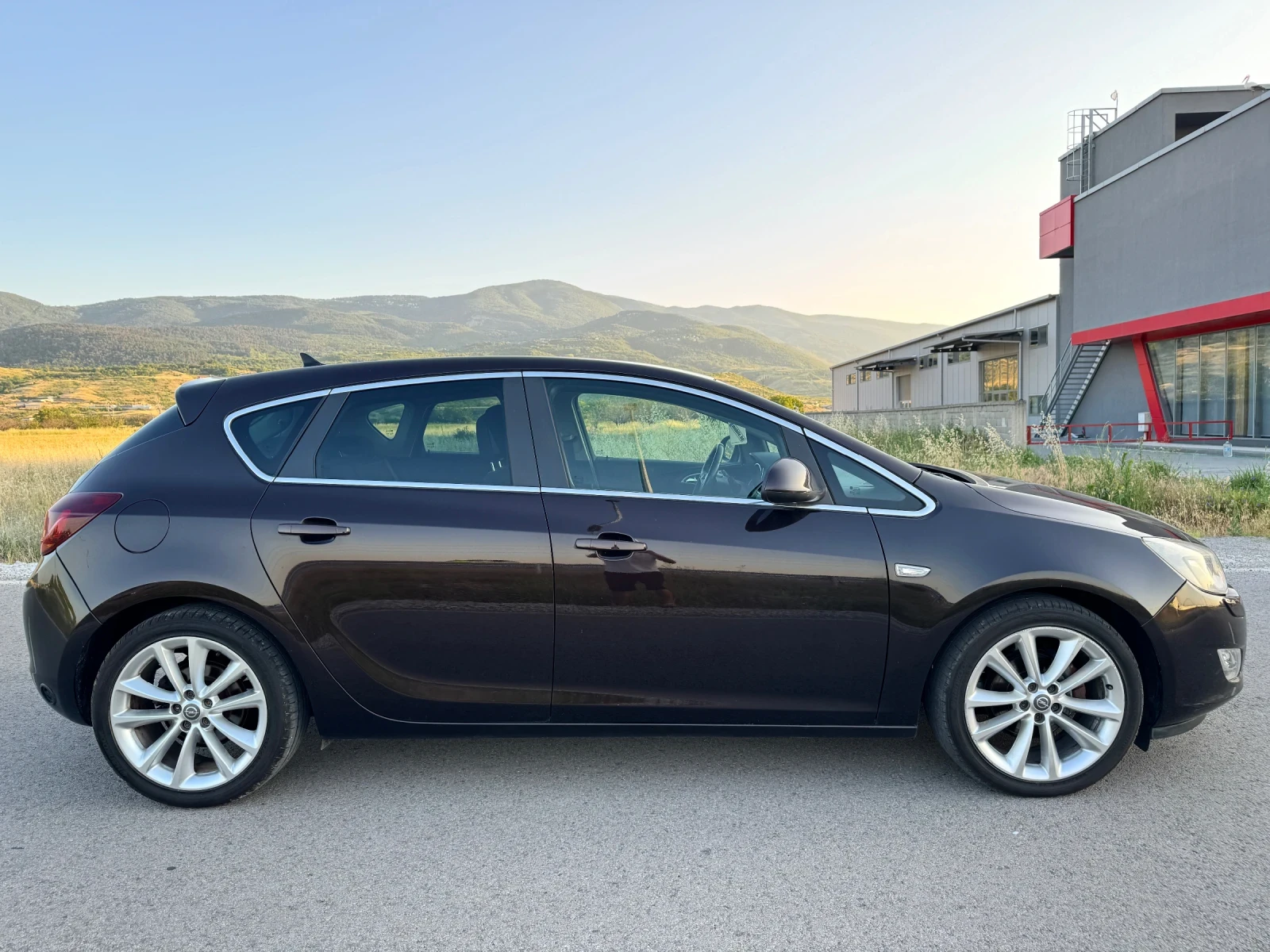 Opel Astra 1.4 TURBO / COSMO / LPG / AVTOMAT / PARKTRONIC  - изображение 5