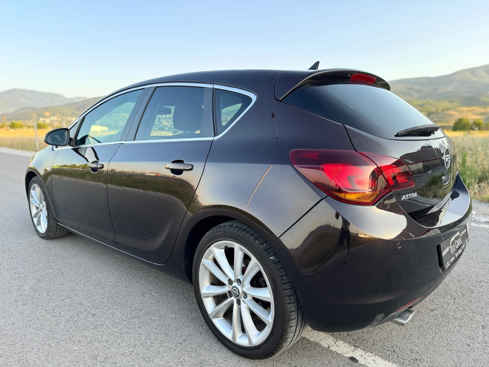 Opel Astra 1.4 TURBO / COSMO / LPG / AVTOMAT / PARKTRONIC  - изображение 6