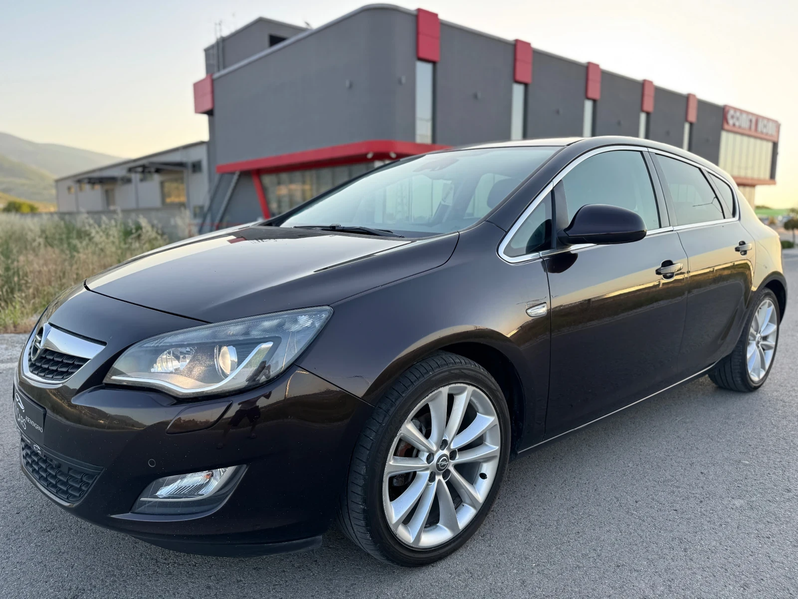 Opel Astra 1.4 TURBO / COSMO / LPG / AVTOMAT / PARKTRONIC  - изображение 3