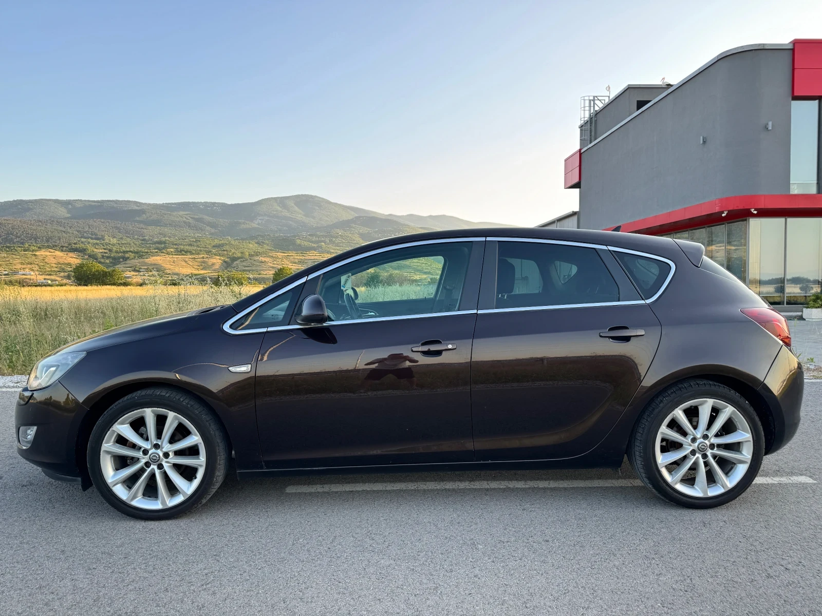 Opel Astra 1.4 TURBO / COSMO / LPG / AVTOMAT / PARKTRONIC  - изображение 4