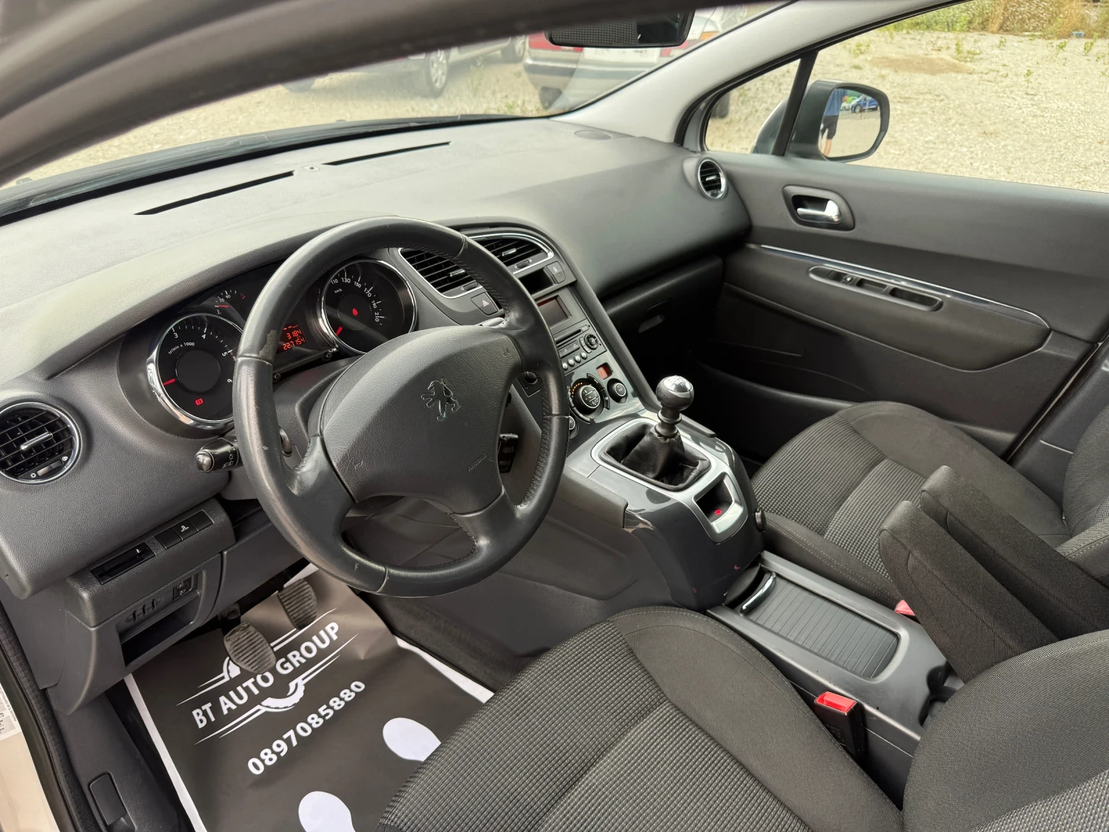 Peugeot 5008 1.6 HDI * * РЕАЛЕН ПРОБЕГ* * СЕРВИЗНА ИСТОРИЯ * *  - изображение 10
