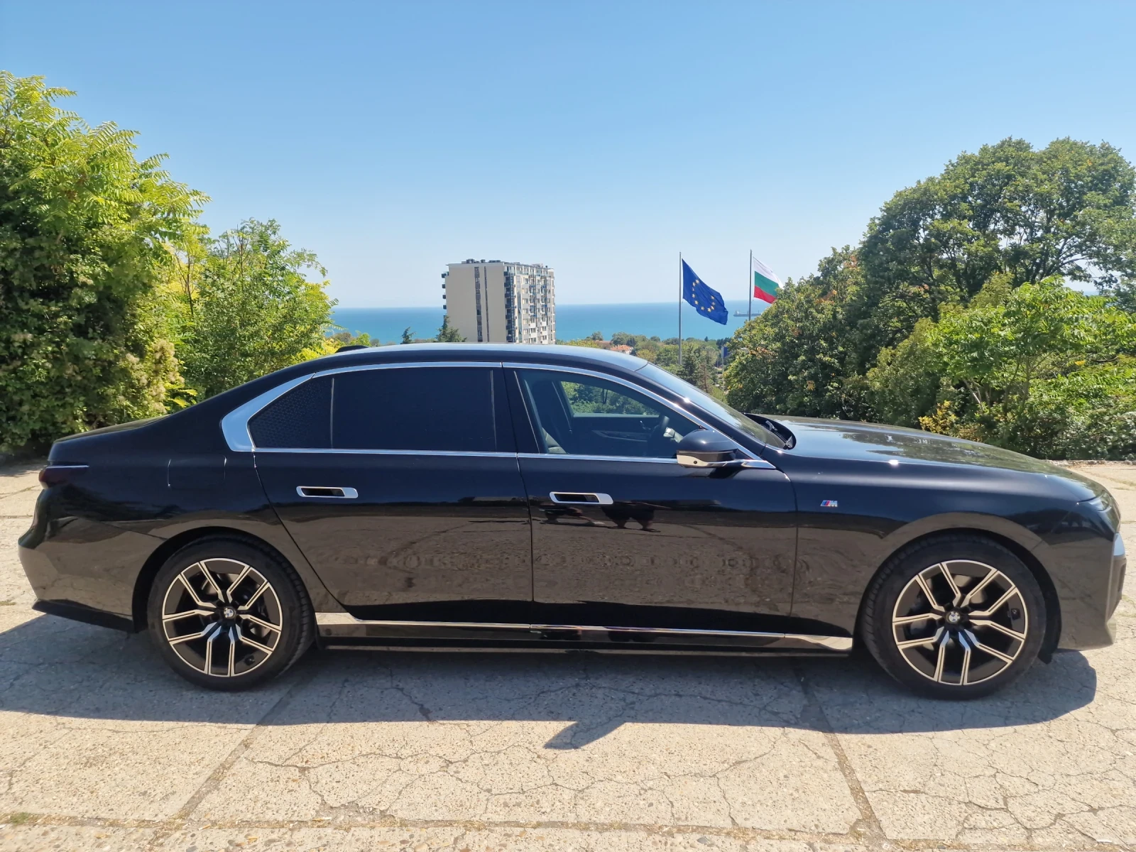 BMW i7 xDRIVE 60/ M-SPORT/ INDIVIDUAL - изображение 4