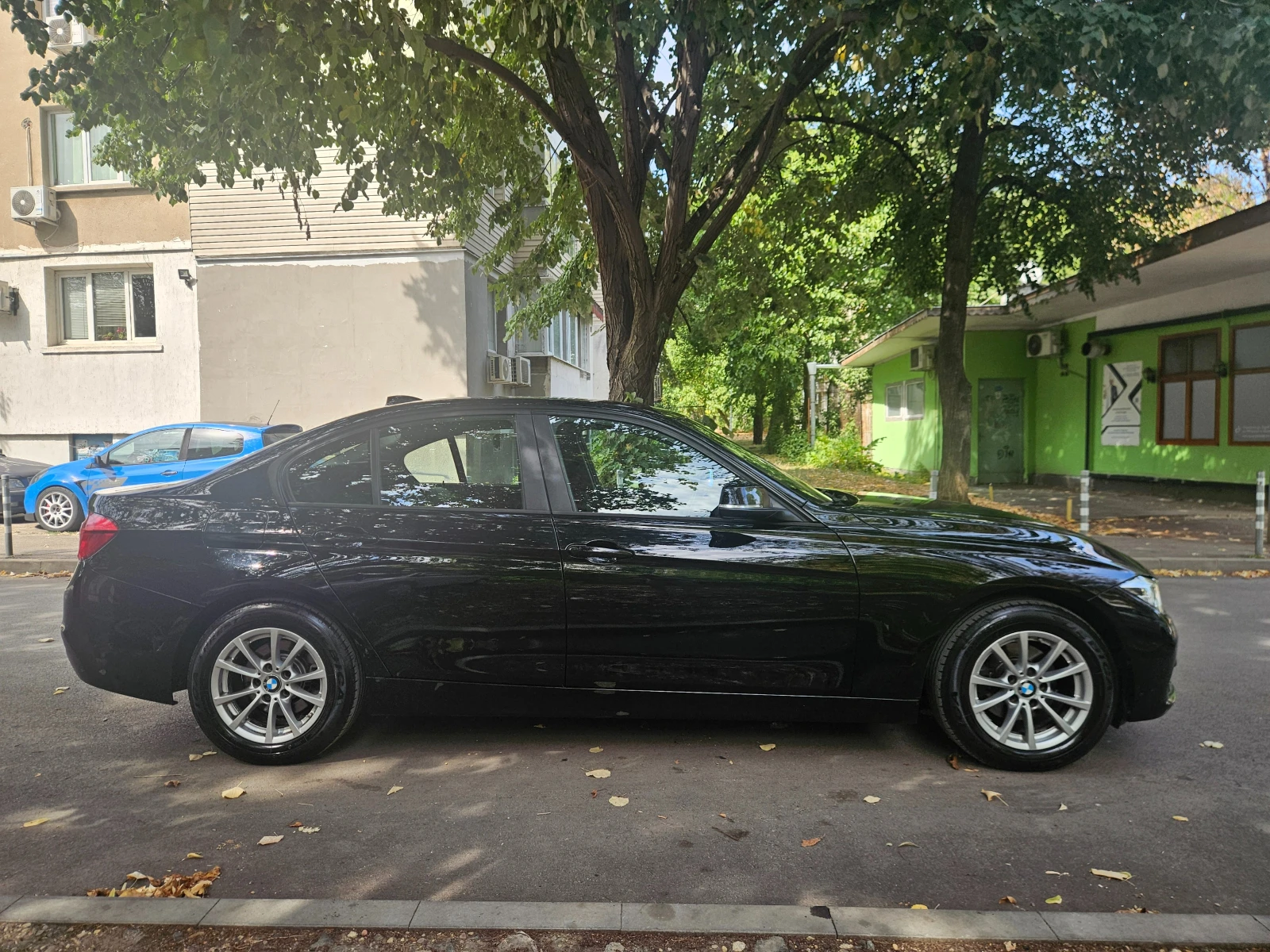 BMW 318 Automatic - изображение 4