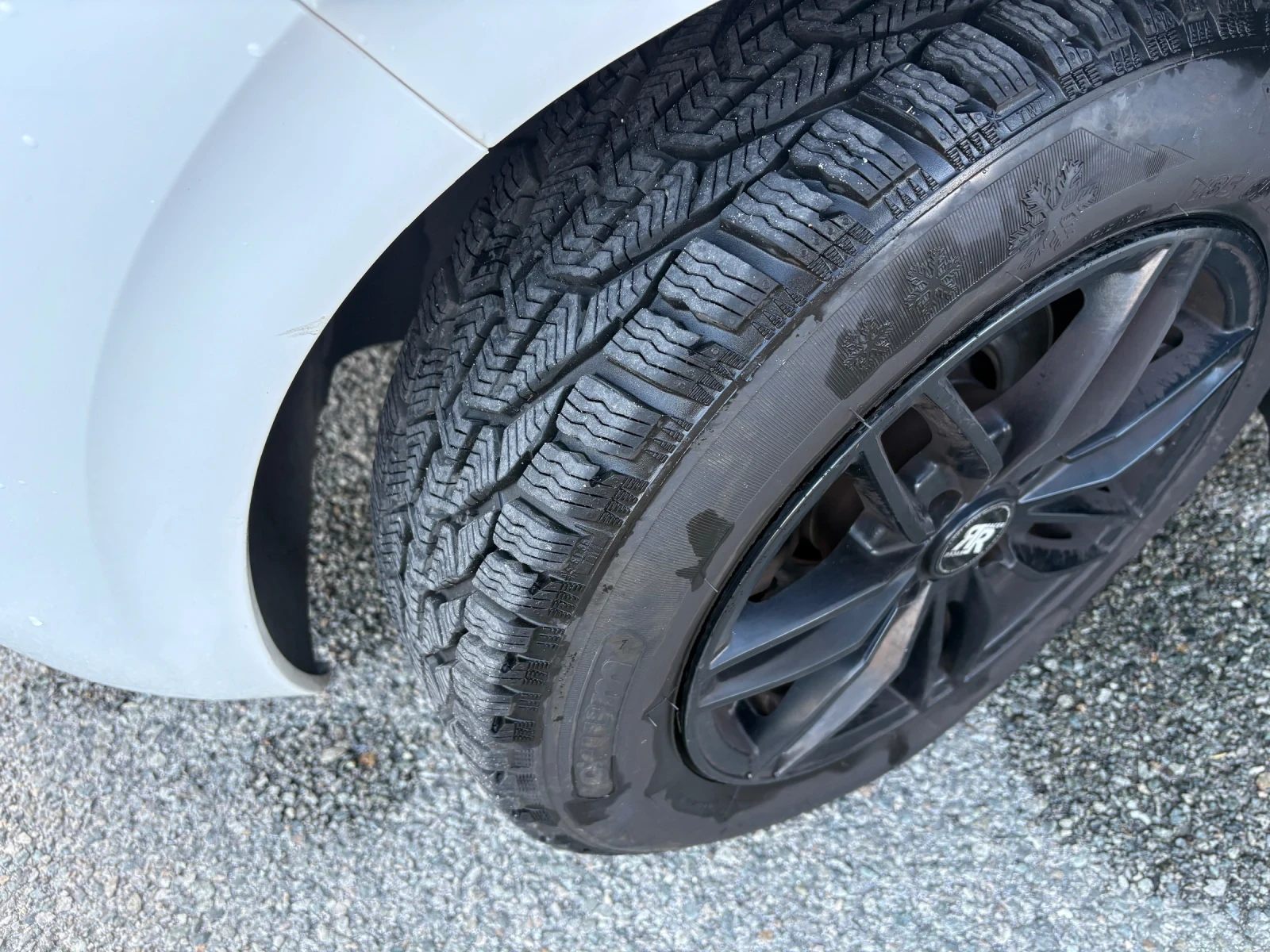 Peugeot 208  1.2 бензин - изображение 9