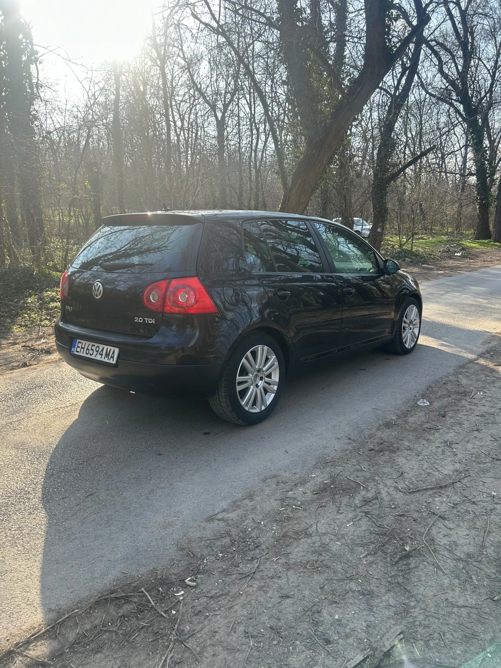 VW Golf 2.0 tdi, снимка 4 - Автомобили и джипове - 53896101