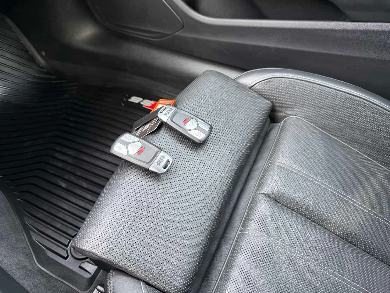 Audi Cabriolet * Progressiv * КАБРИО* 2 КЛЮЧА* ПОДГРЕВ* KEYLESS* , снимка 11 - Автомобили и джипове - 53896699