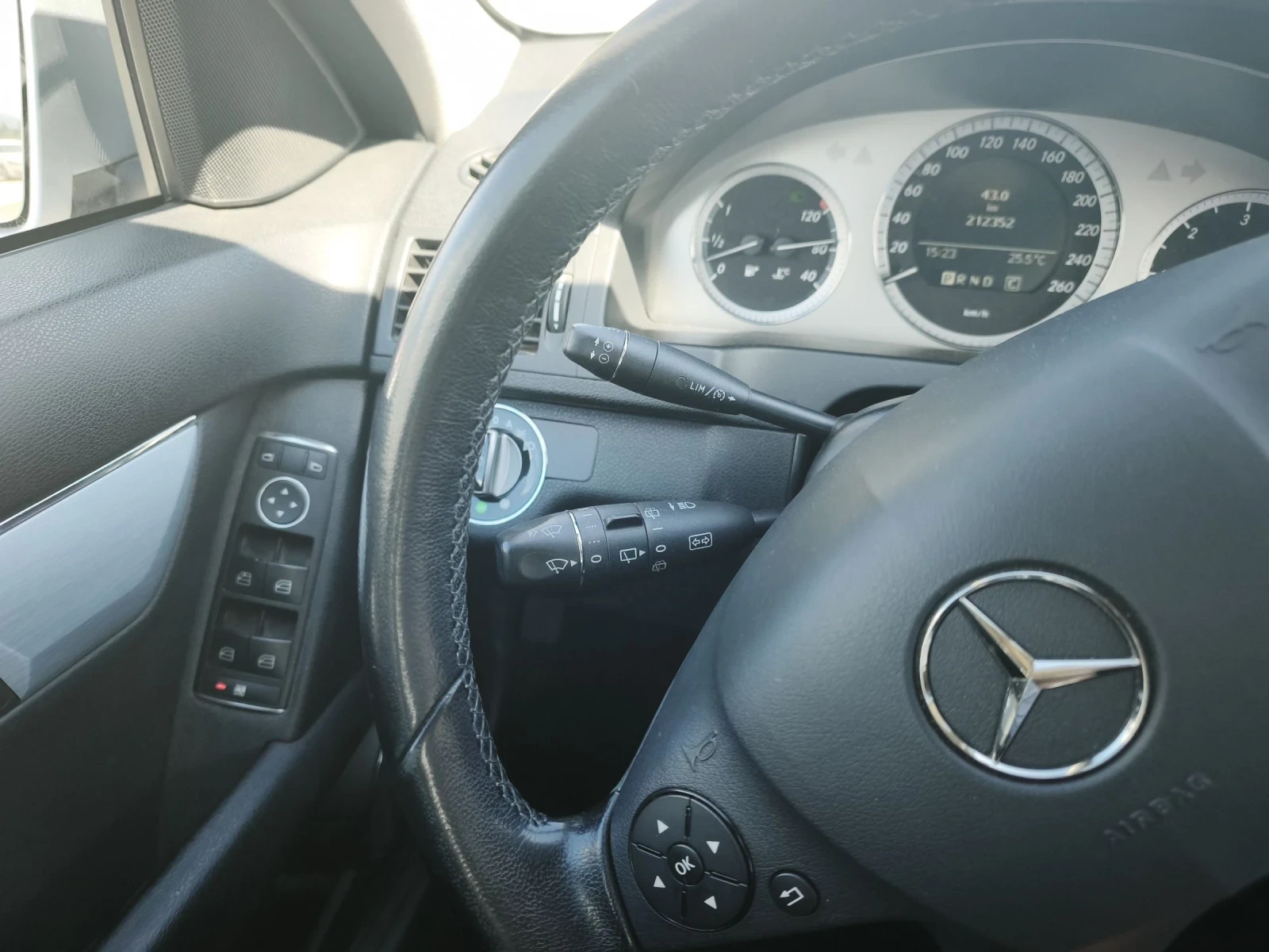 Mercedes-Benz C 200 646.О.М.Автомат.Андроит, снимка 14 - Автомобили и джипове - 54701966