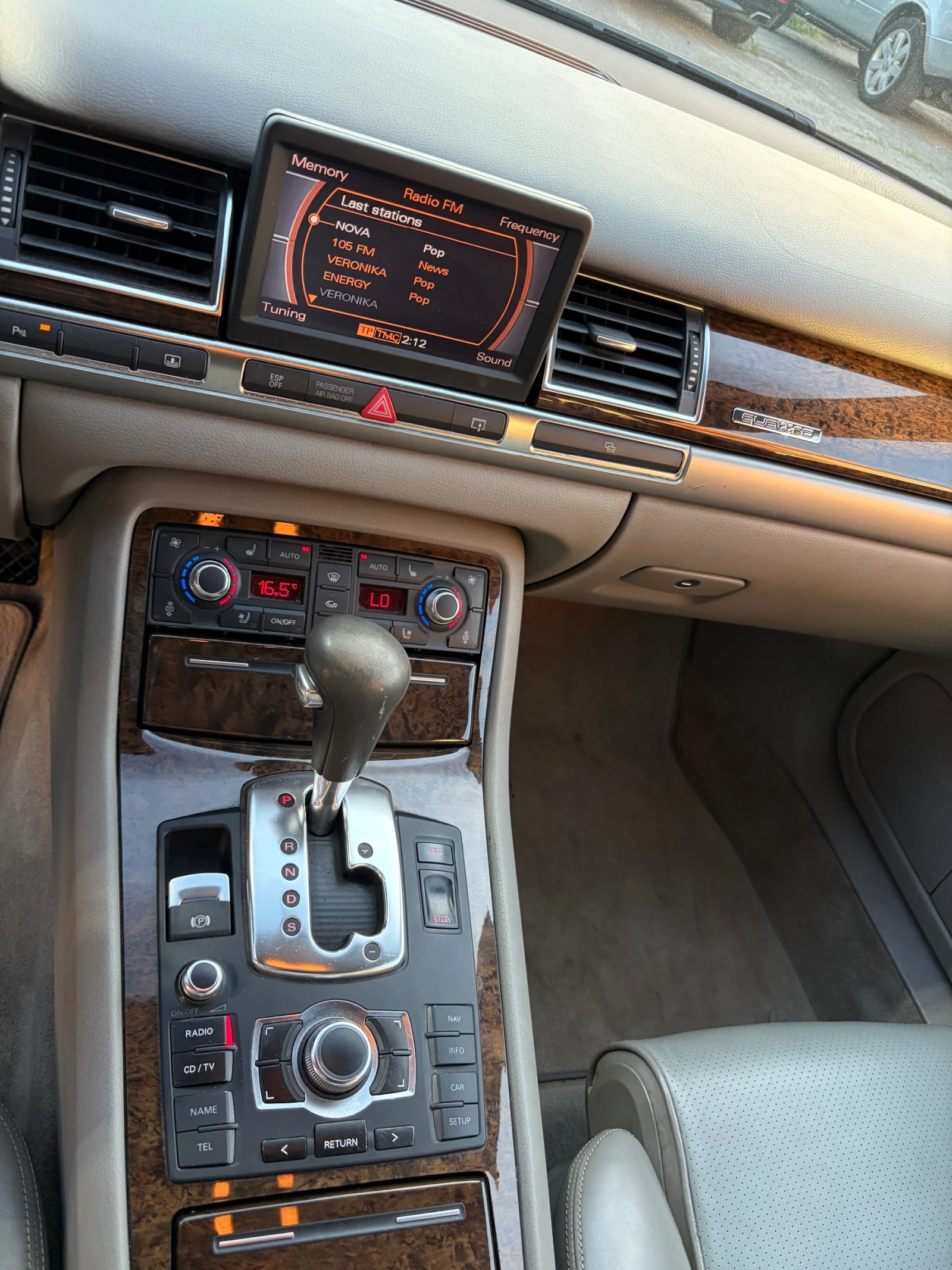 Audi A8, снимка 9 - Автомобили и джипове - 54716960