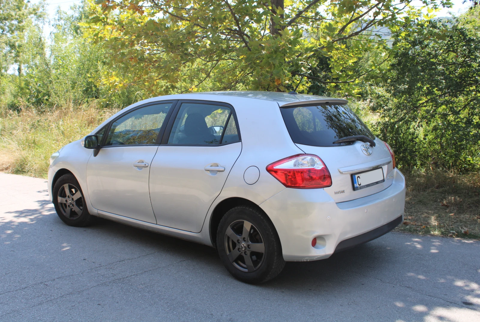 Toyota Auris 132 коня + ГАЗ. НОВА, снимка 4 - Автомобили и джипове - 55619966