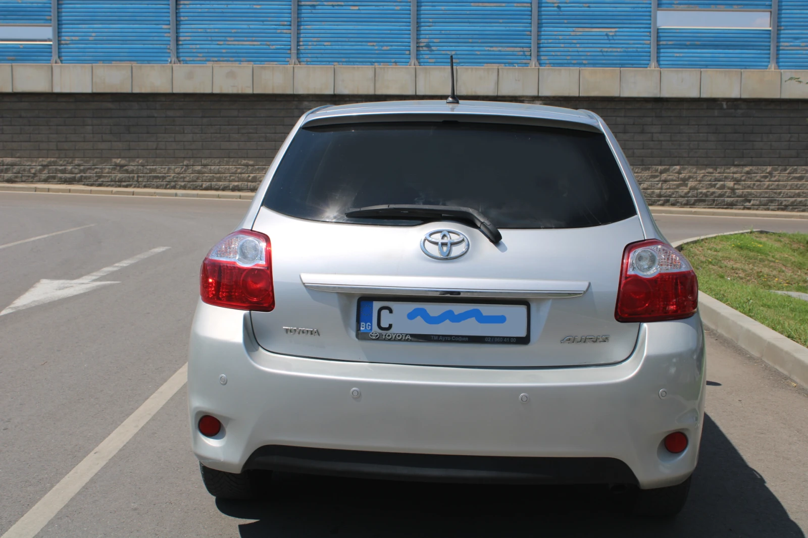 Toyota Auris 132 коня + ГАЗ -МН. ДОБРА, снимка 4 - Автомобили и джипове - 55619966