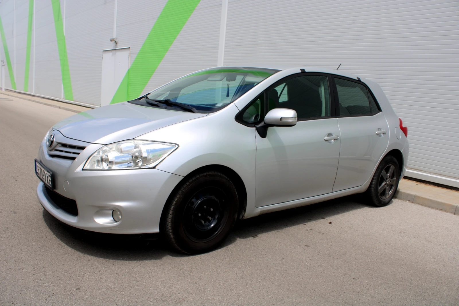 Toyota Auris + ГАЗОВ  ИНЖЕКЦИОН, снимка 4 - Автомобили и джипове - 54729896